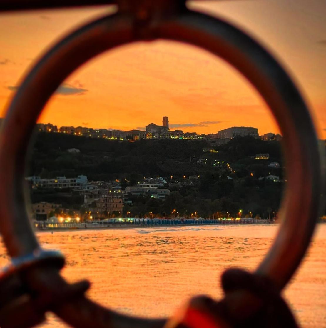 Casa Vacanze Stella Maris Vasto Marina Centro Luaran gambar